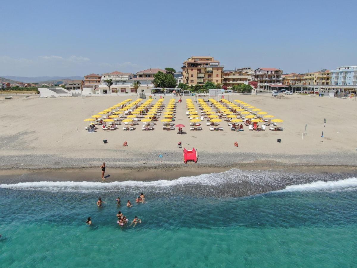 Bluriva Hotel Cirò Marina Eksteriør bilde