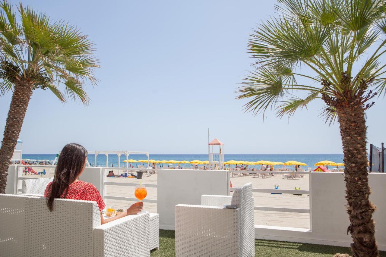 Bluriva Hotel Cirò Marina Eksteriør bilde