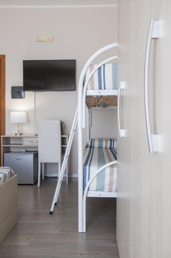 Bluriva Hotel Cirò Marina Eksteriør bilde